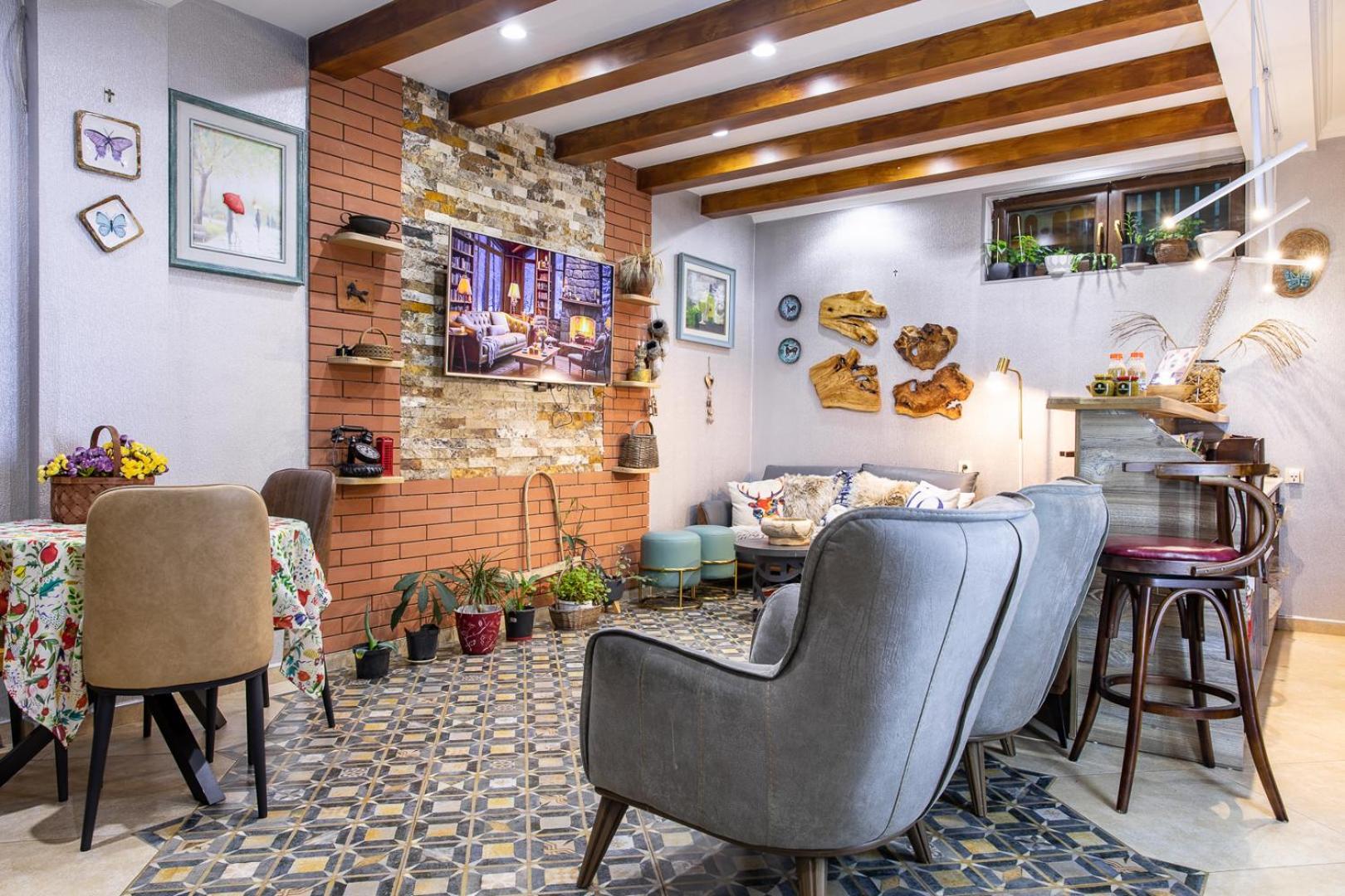 Hotel Gold Tower Μέστια Εξωτερικό φωτογραφία